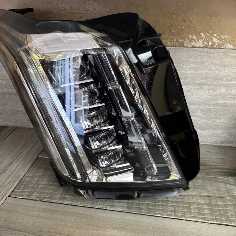 Headlight Right